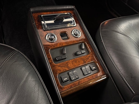 Rolls Royce Silver Spur 9 of 25