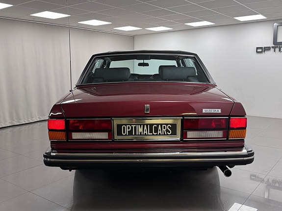 Rolls Royce Silver Spur 2 of 5