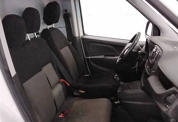 Fiat Doblo 3 of 5