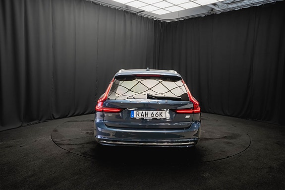 Volvo V90 8 of 27