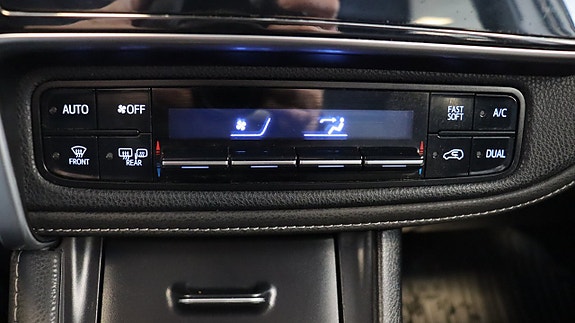 Toyota Auris 17 of 17