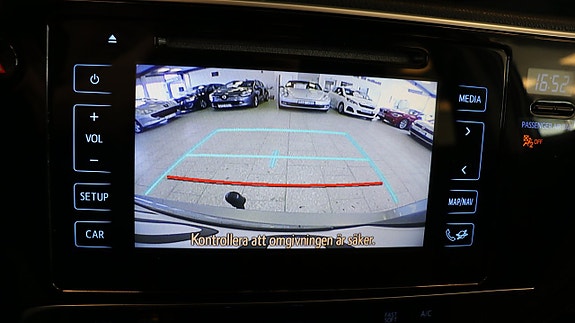 Toyota Auris 16 of 17