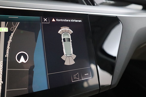 Audi e-tron 21 of 26