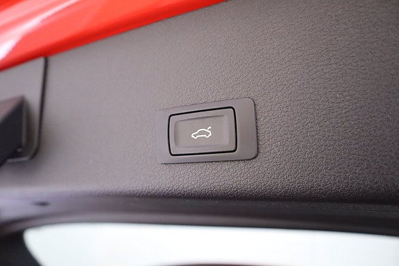 Audi e-tron 26 of 26