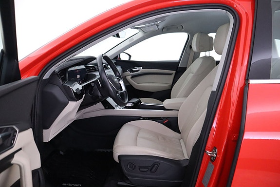 Audi e-tron 11 of 26