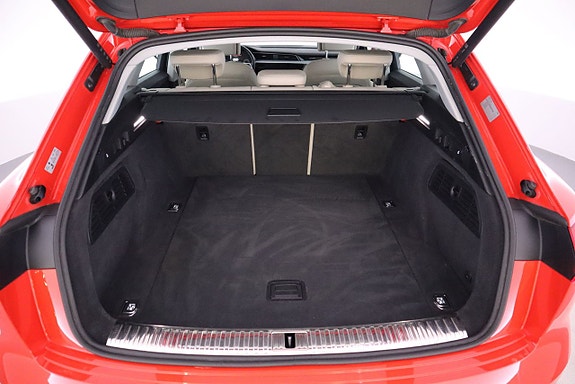 Audi e-tron 25 of 26