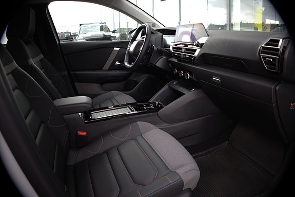 Citroen C4 11 of 15