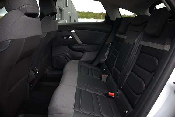 Citroen C4 12 of 15