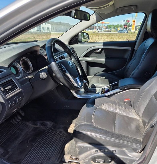 Volvo V70 5 of 5