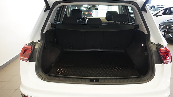 Volkswagen Tiguan Allspace 8 of 27