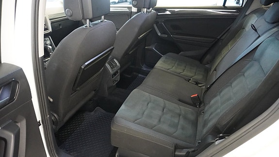 Volkswagen Tiguan Allspace 11 of 27