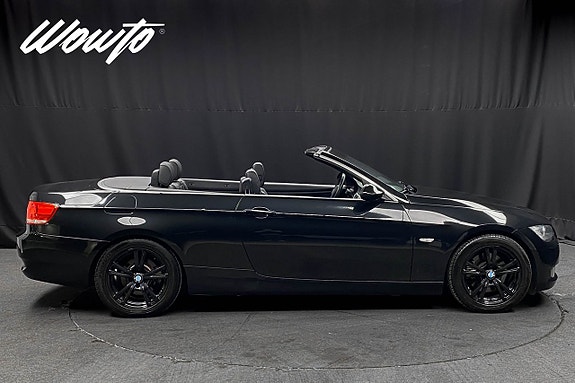 BMW 325i 4 of 5
