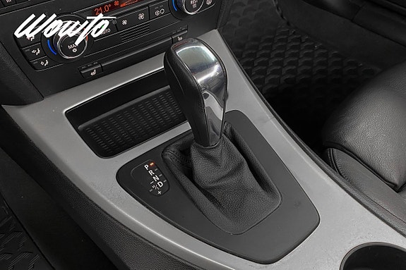 BMW 325i 16 of 21