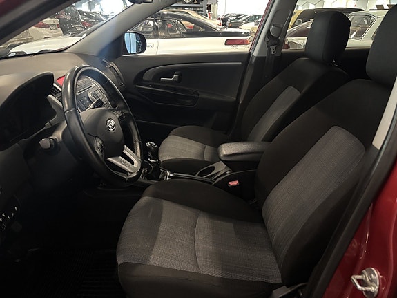 Kia Ceed 9 of 11