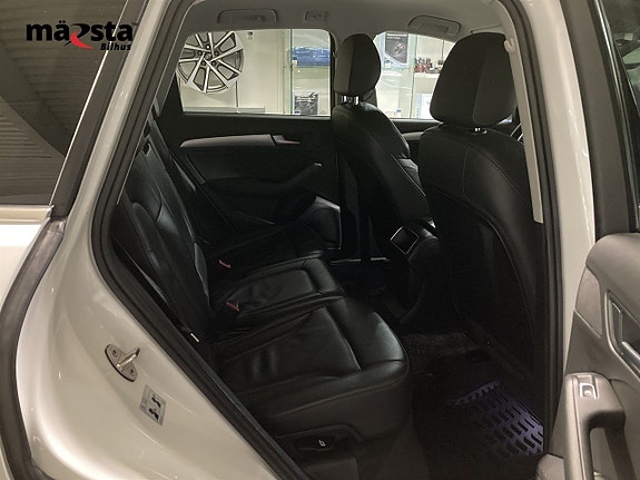 Audi Q5 9 of 17