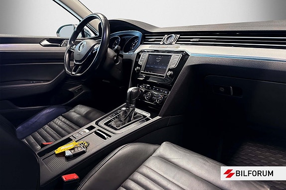 Volkswagen Passat Alltrack 5 of 5