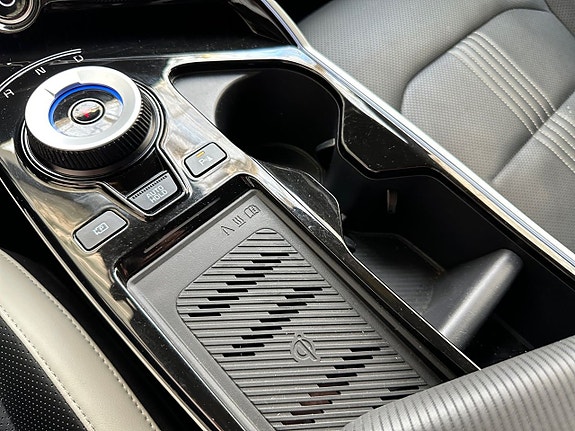 Kia EV6 9 of 26