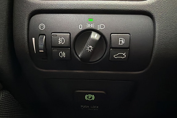 Volvo V70 22 of 30
