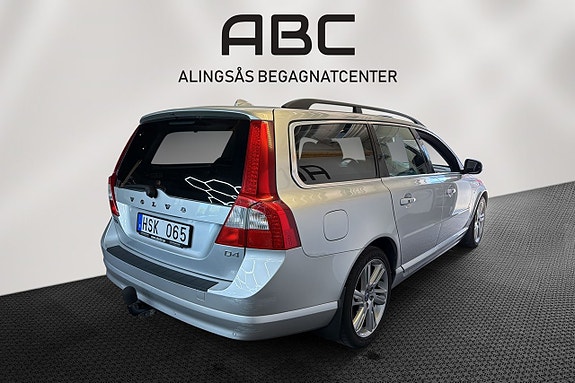 Volvo V70 5 of 30