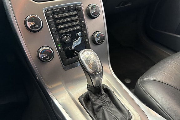 Volvo V70 17 of 30