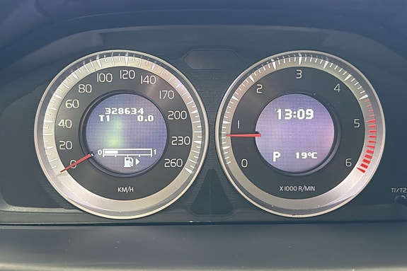 Volvo V70 21 of 30