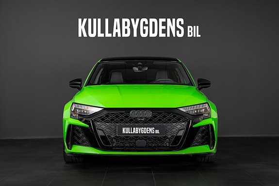 Audi RS3 2 of 5