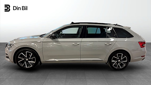 Skoda Superb 2 of 5