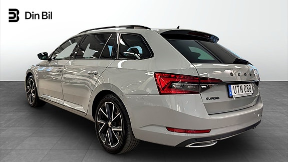 Skoda Superb 3 of 5