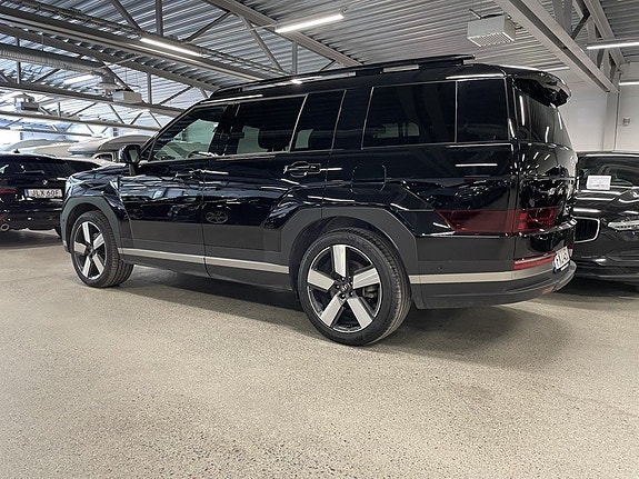 Hyundai Santa Fe 3 of 11