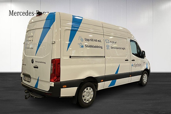 Mercedes-Benz eSprinter 320 4 of 5