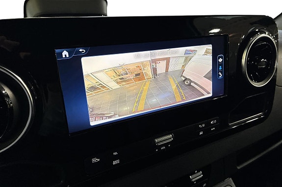 Mercedes-Benz eSprinter 320 10 of 18