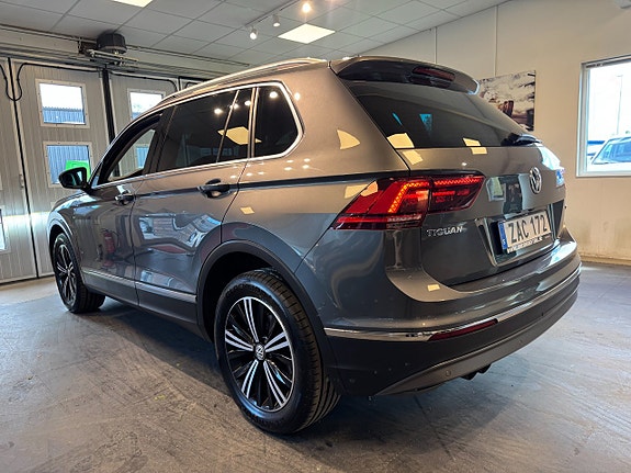 Volkswagen Tiguan 3 of 26