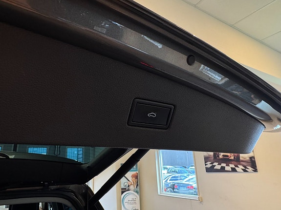 Volkswagen Tiguan 16 of 26