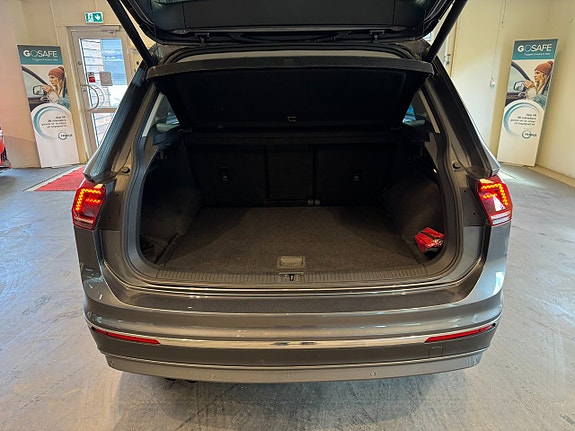 Volkswagen Tiguan 24 of 26
