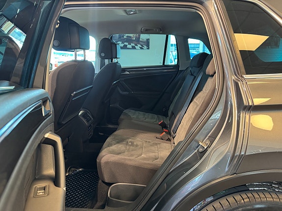 Volkswagen Tiguan 21 of 26