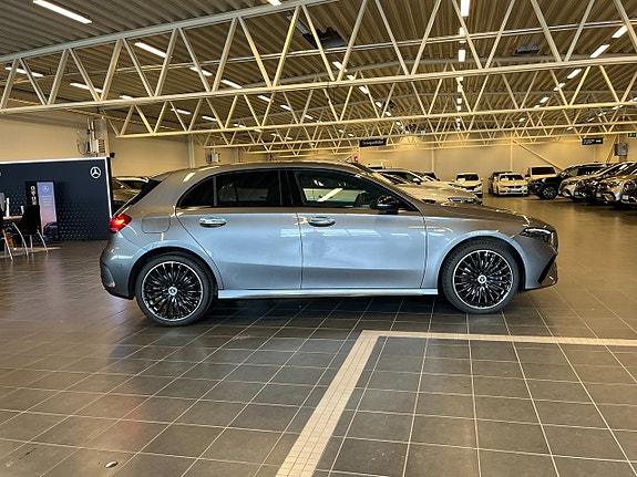 Mercedes-Benz A250 e 8 of 18