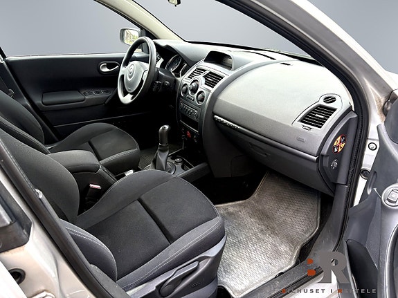 Renault Megane 8 of 11