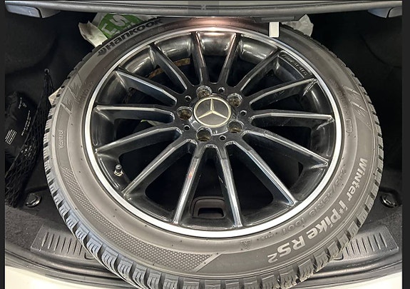 Mercedes-Benz E220 d 5 of 5