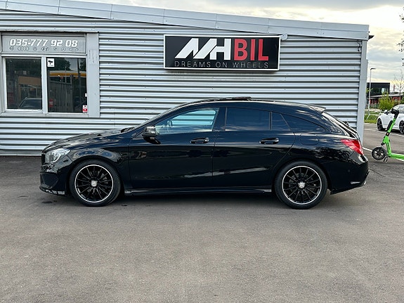 Mercedes-Benz CLA220 d 2 of 5