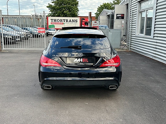 Mercedes-Benz CLA220 d 4 of 5