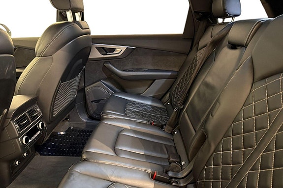 Audi Q7 25 of 28