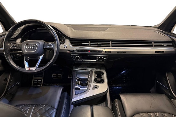 Audi Q7 13 of 28