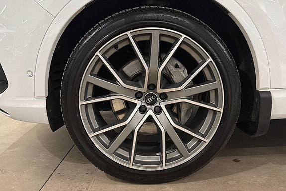 Audi Q7 7 of 28