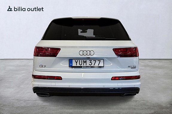 Audi Q7 8 of 28