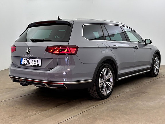 Volkswagen Passat Alltrack 6 of 25