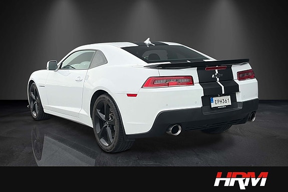 Chevrolet Camaro SS 4 of 5