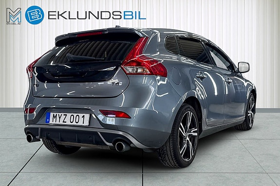 Volvo V40 6 of 20