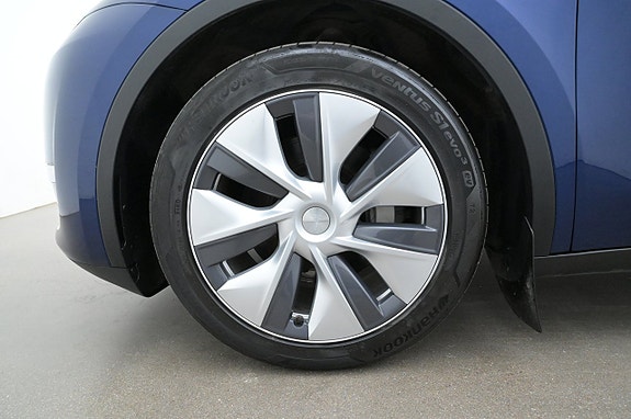 Tesla Model Y 27 of 27