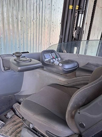 Toyota RRE160E 3 of 5