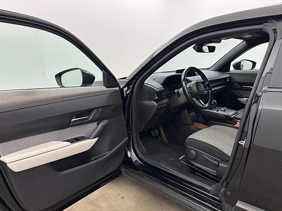 Mazda MX-30 10 of 22